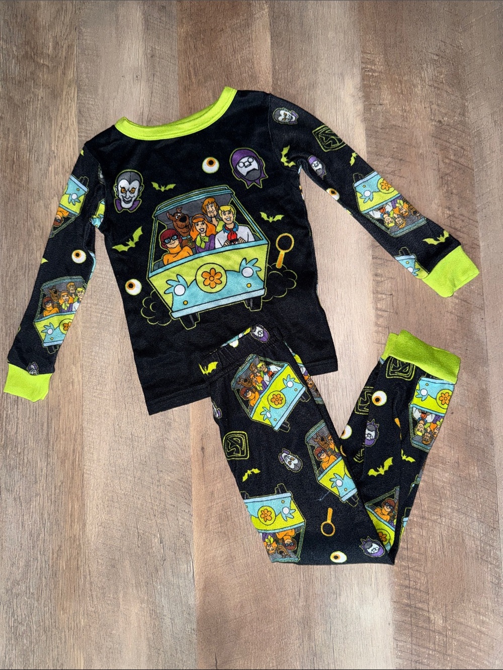 Scooby Doo Kids 4T/5T Black & Neon Pajama Set